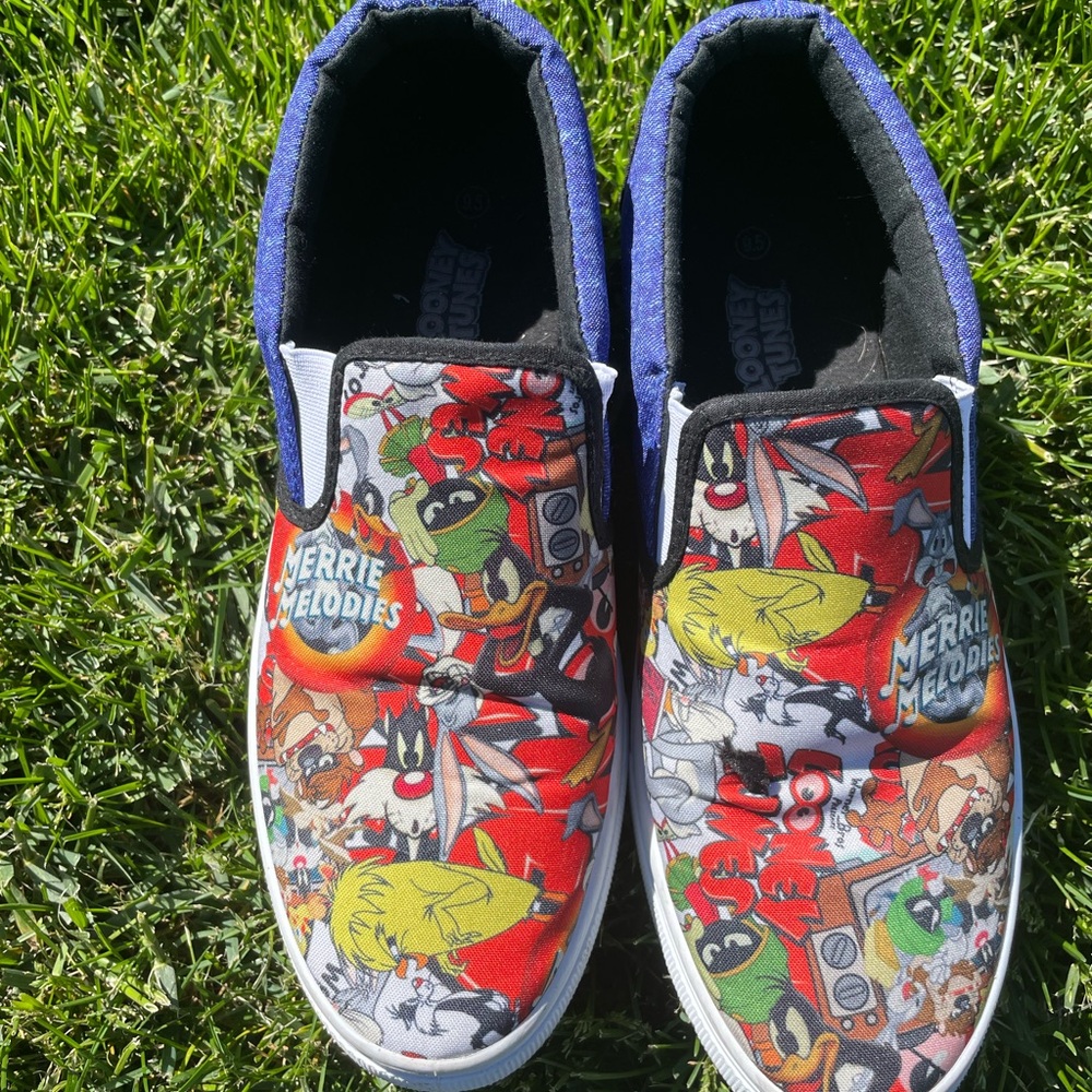 Looney Tunes Slip-On Sneakers